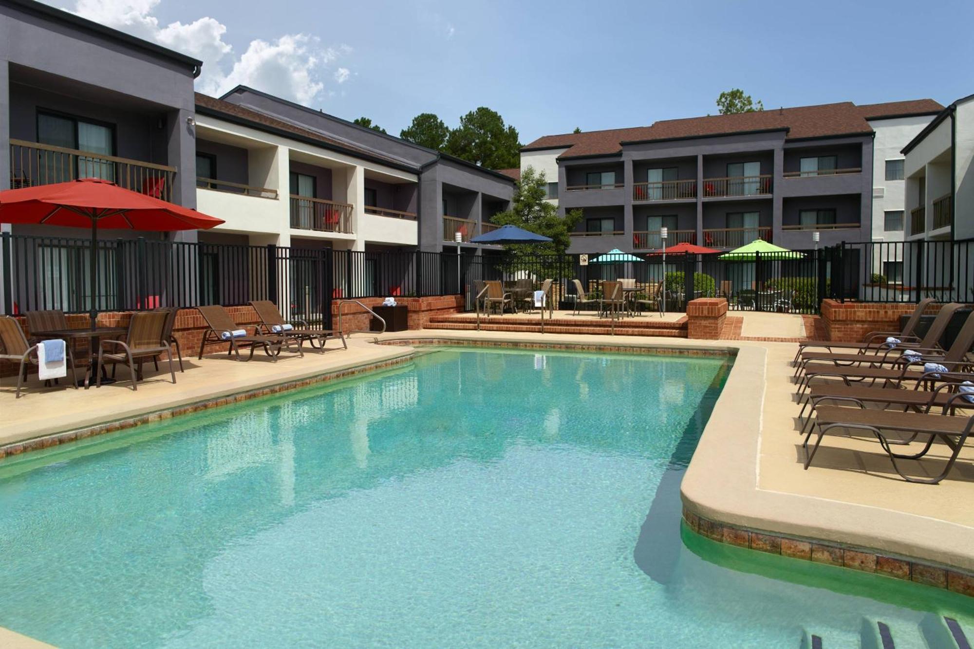 Courtyard By Marriott Raleigh Midtown Hotel Bagian luar foto
