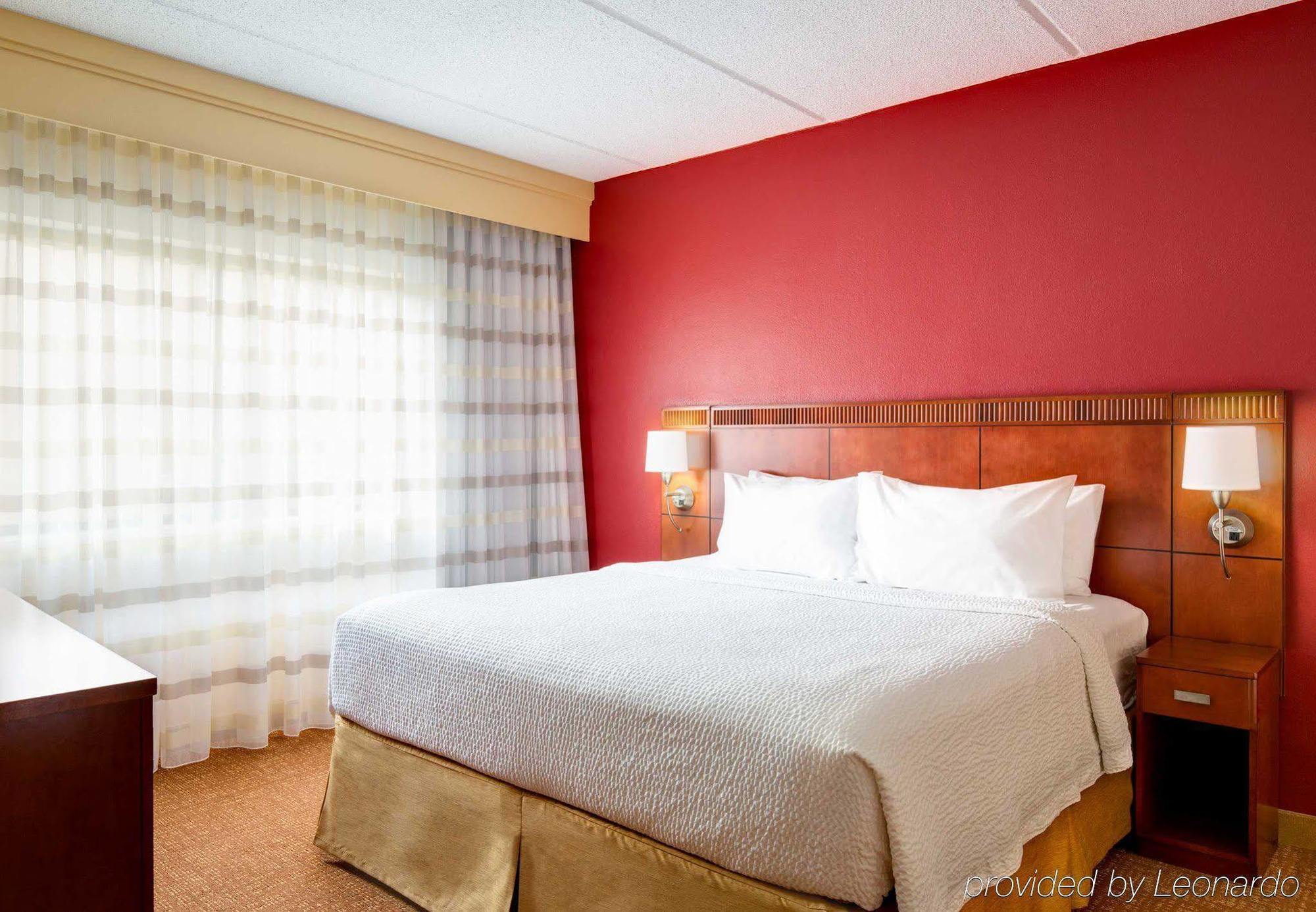 Courtyard By Marriott Raleigh Midtown Hotel Bagian luar foto