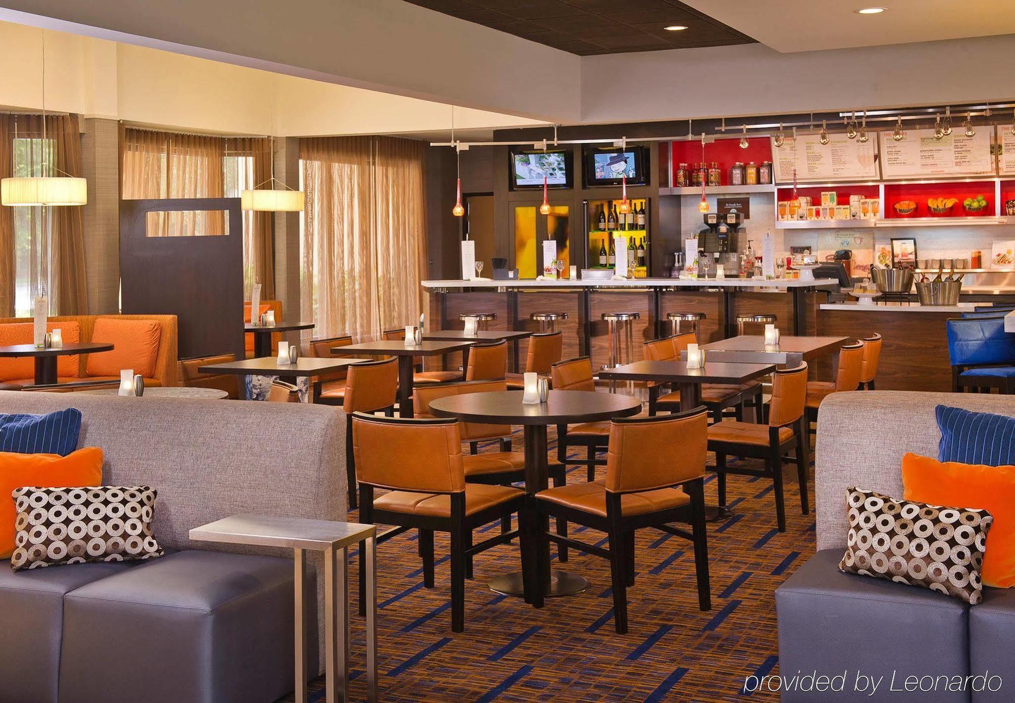 Courtyard By Marriott Raleigh Midtown Hotel Bagian luar foto