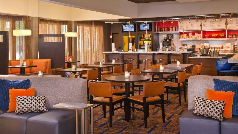 Courtyard By Marriott Raleigh Midtown Hotel Bagian luar foto