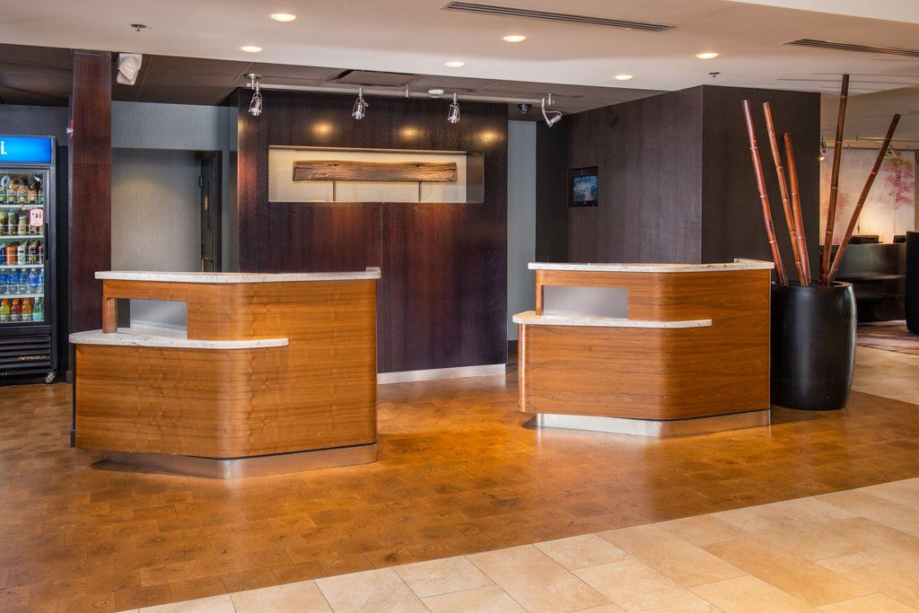 Courtyard By Marriott Raleigh Midtown Hotel Bagian luar foto