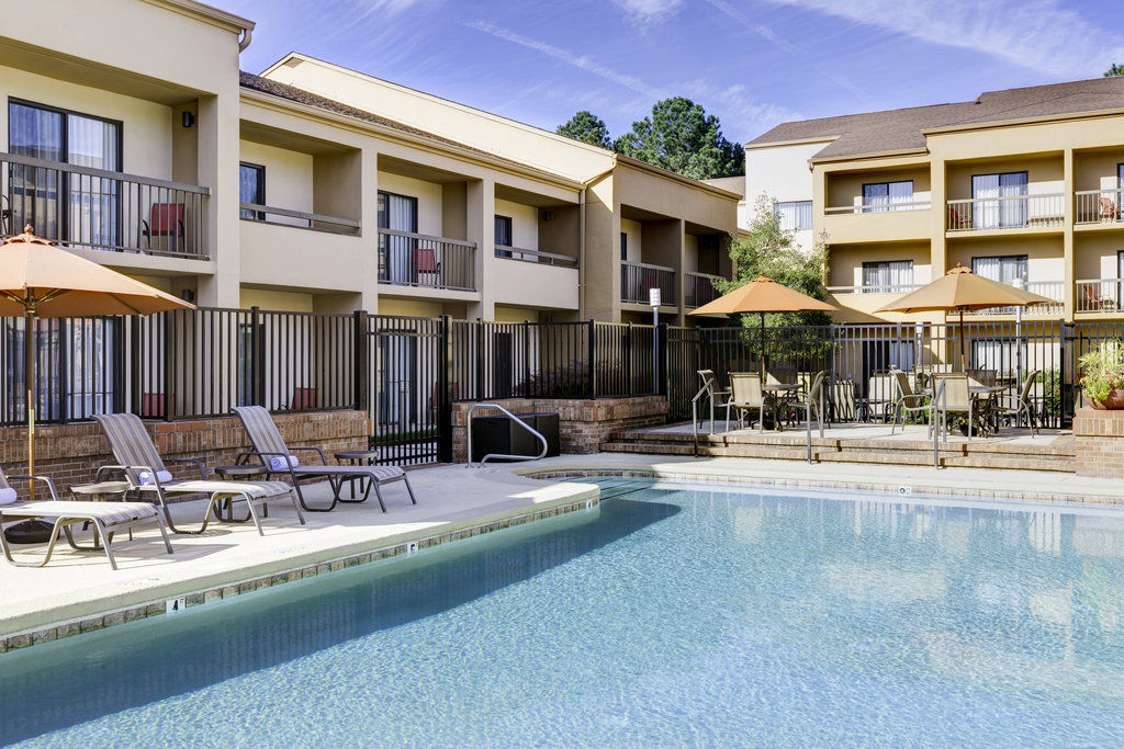 Courtyard By Marriott Raleigh Midtown Hotel Bagian luar foto