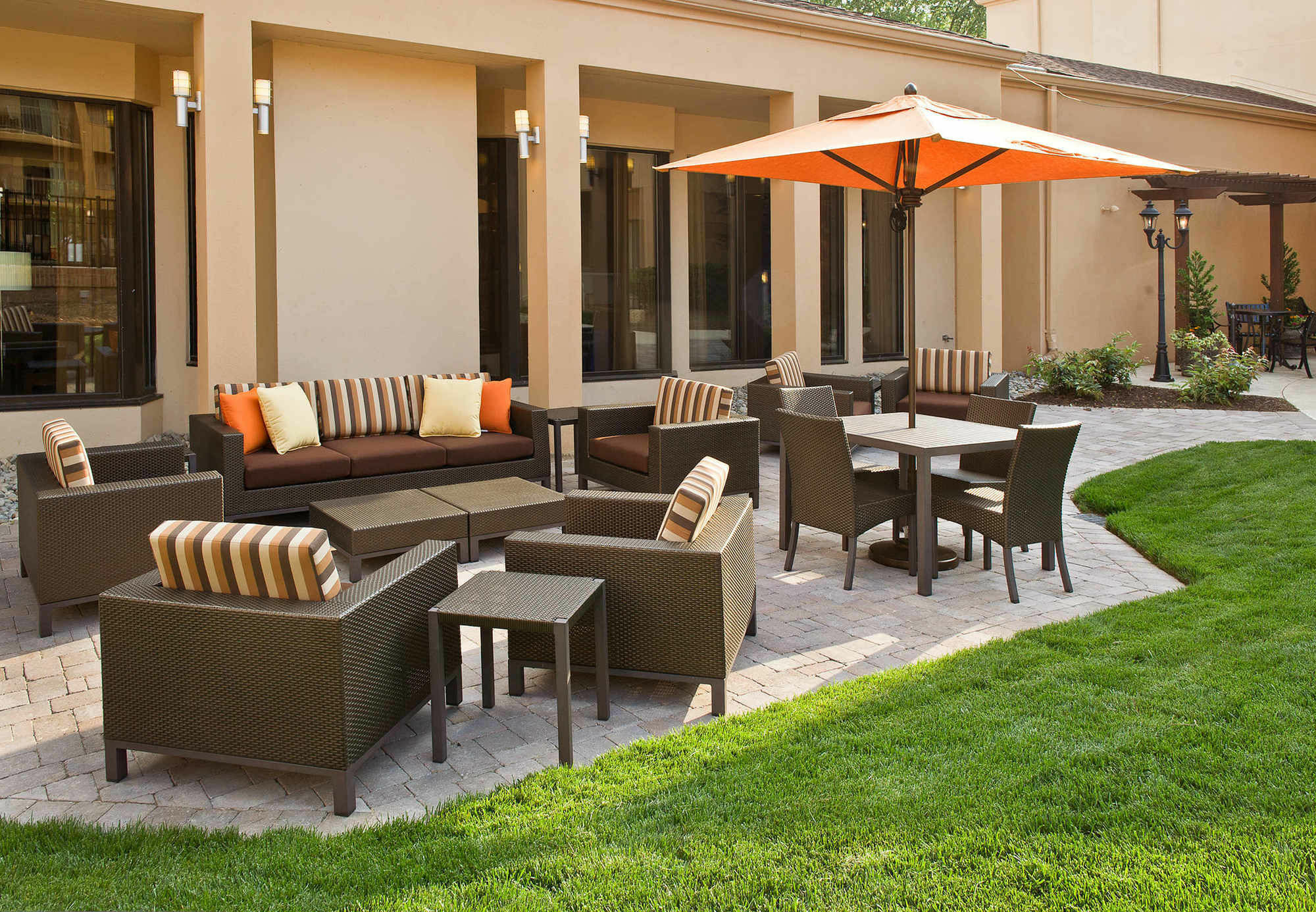 Courtyard By Marriott Raleigh Midtown Hotel Bagian luar foto