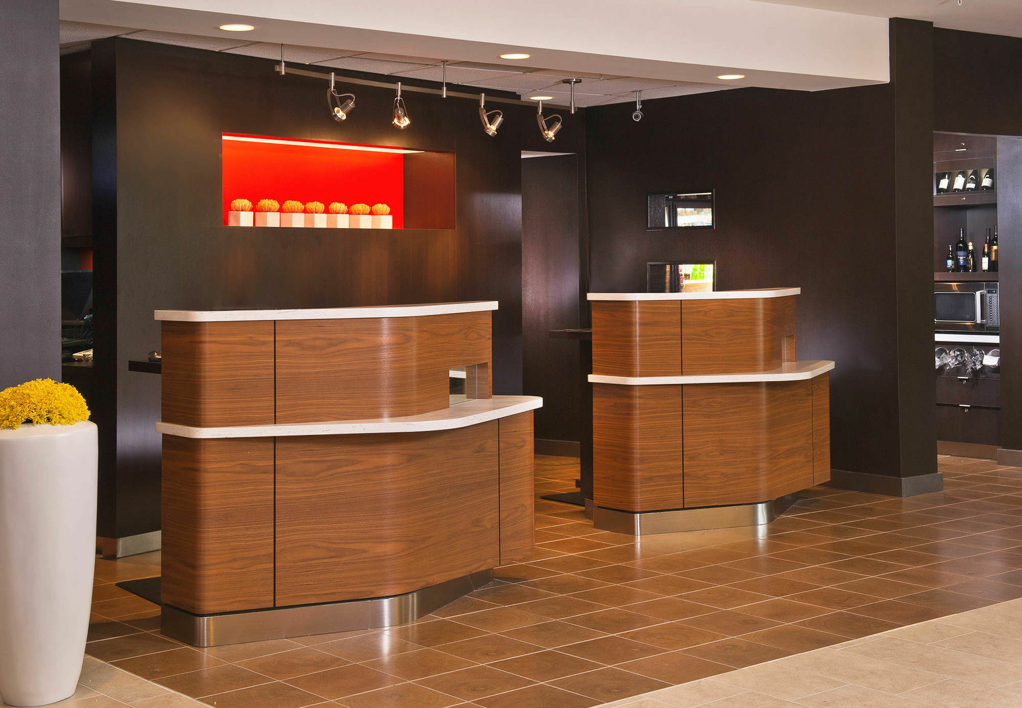 Courtyard By Marriott Raleigh Midtown Hotel Bagian luar foto